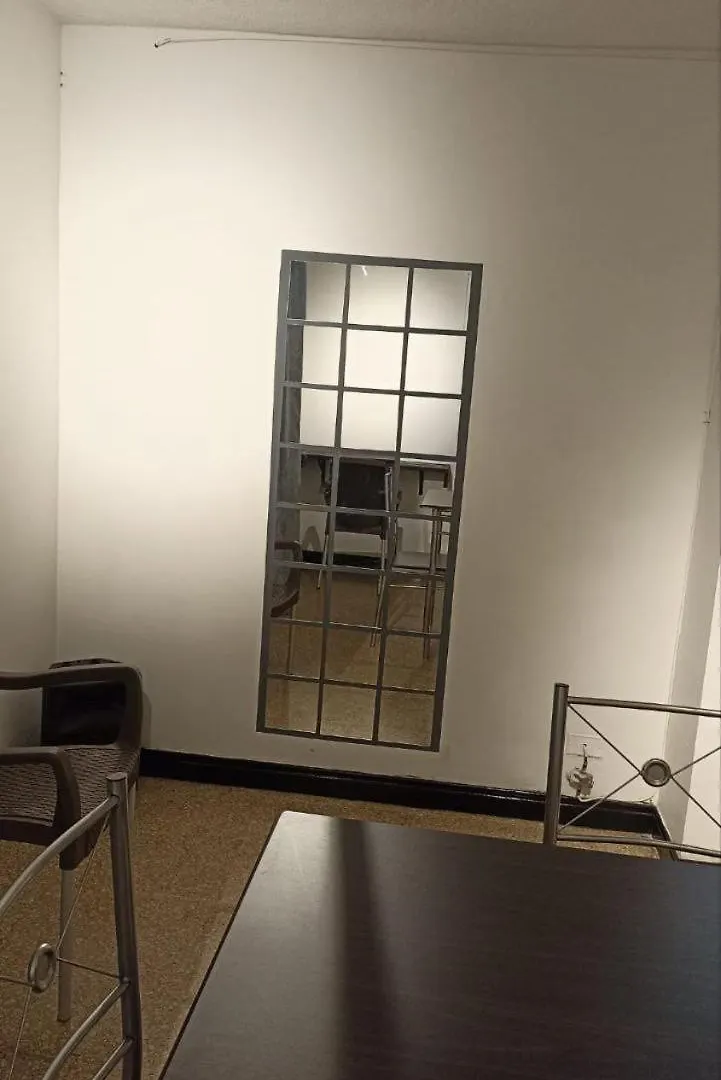 招待所 麦德林 H91 House酒店